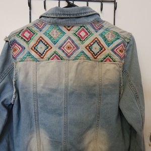 Jean Jacket W/ Embroidery Colorful Women's L